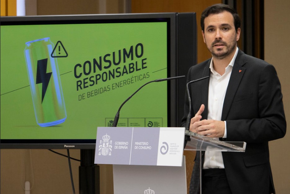 Presentación del informe del Comité Científico de la AESAN sobre bebidas energéticas por el Ministro de Consumo, la Directora Ejecutiva de la AESAN y la Coordinadora del informe. 31.05.2021