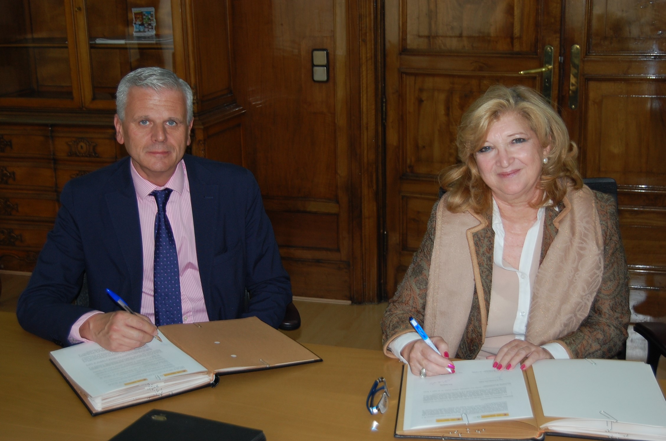 AESAN firma un convenio con la Fundación Española para la Cooperación Internacional, Salud y Política Social