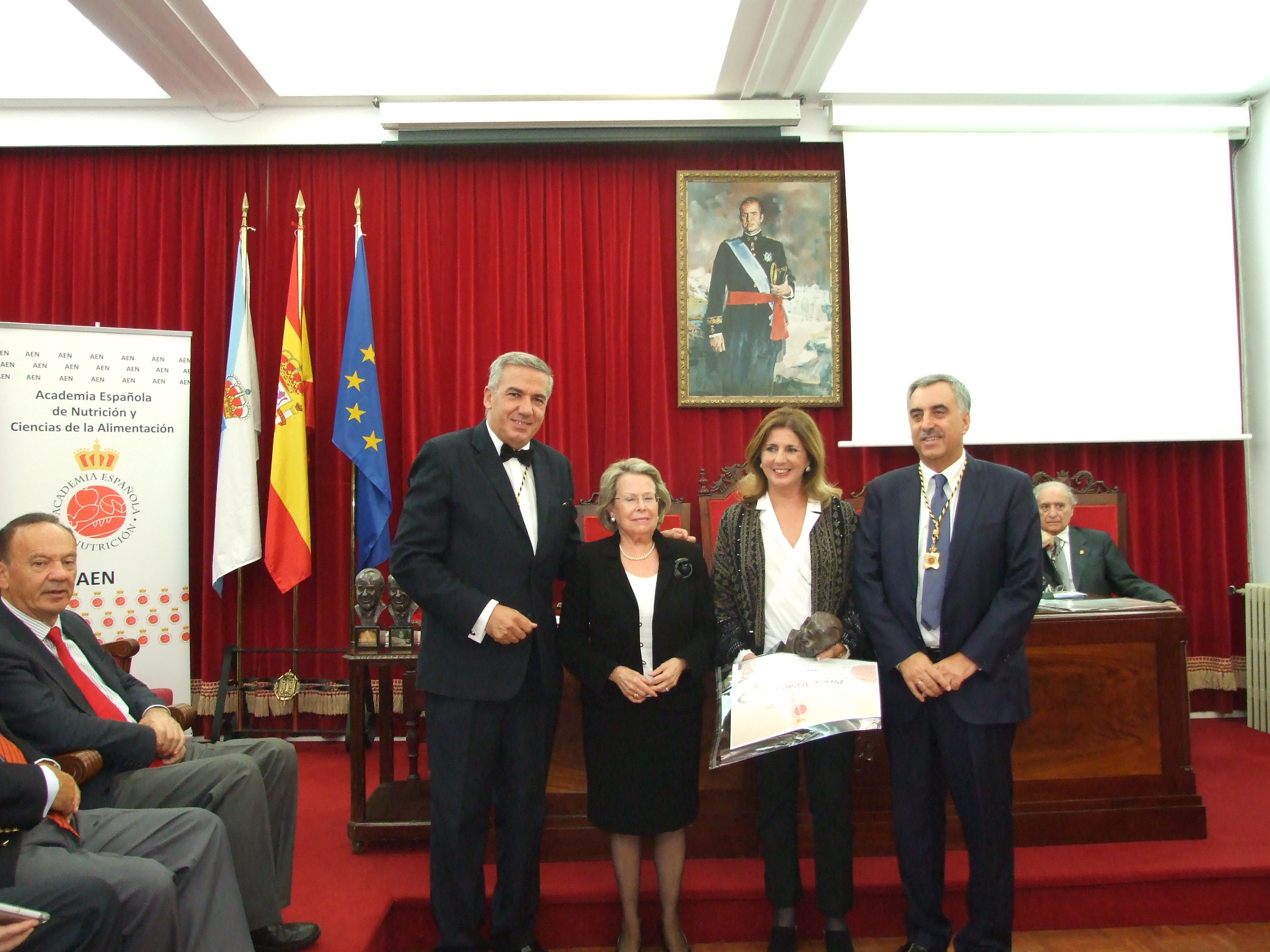 La Estrategia NAOS reconocida con el Premio Mataix