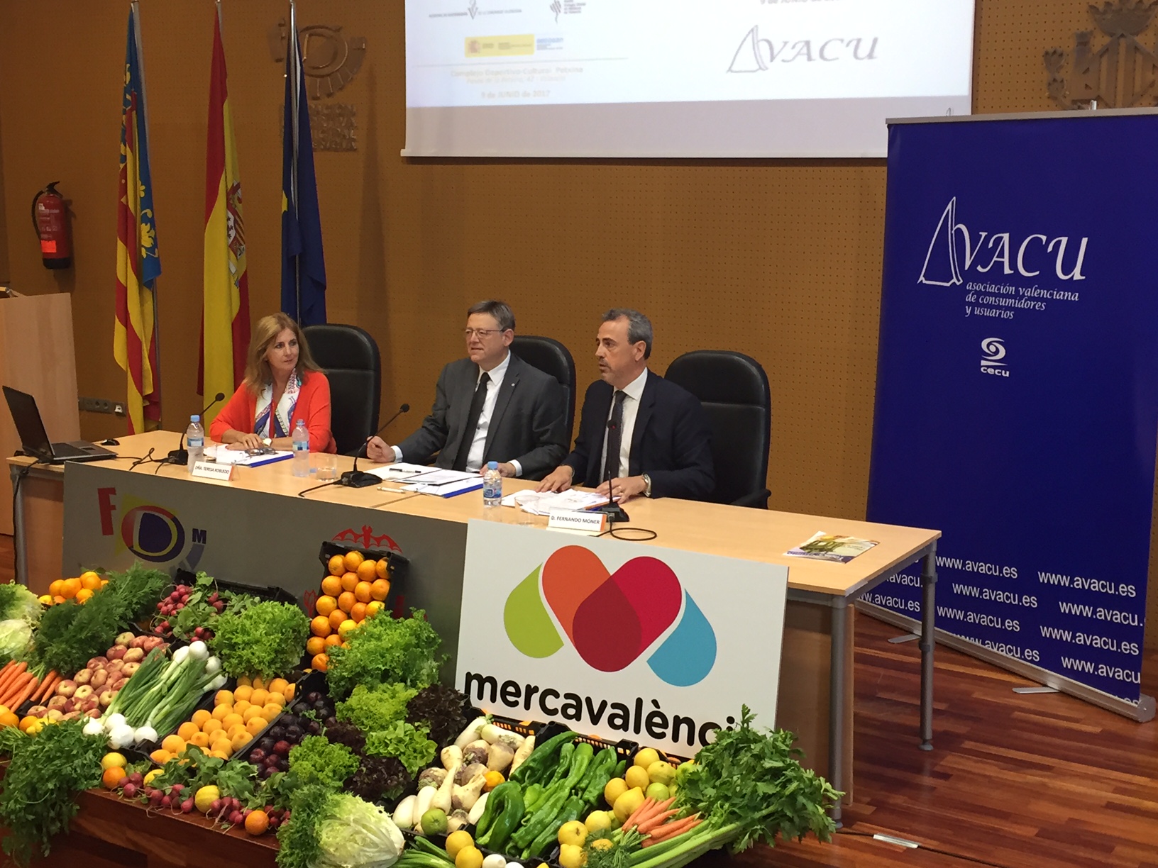 AECOSAN en jornada organizada por AVACU y CECU en Valencia