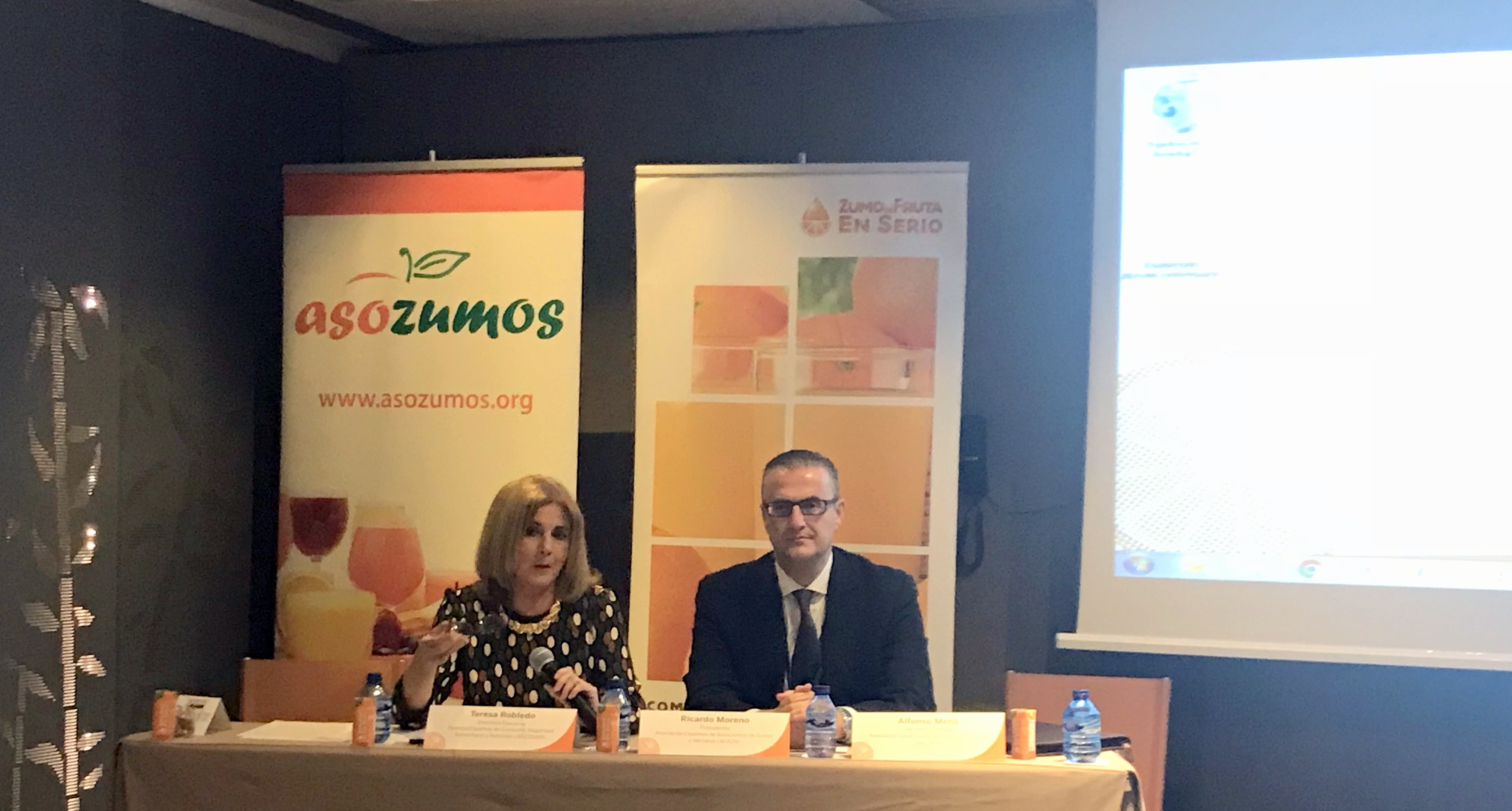 Seminario sobre calidad e innovación en el sector de zumos y néctares